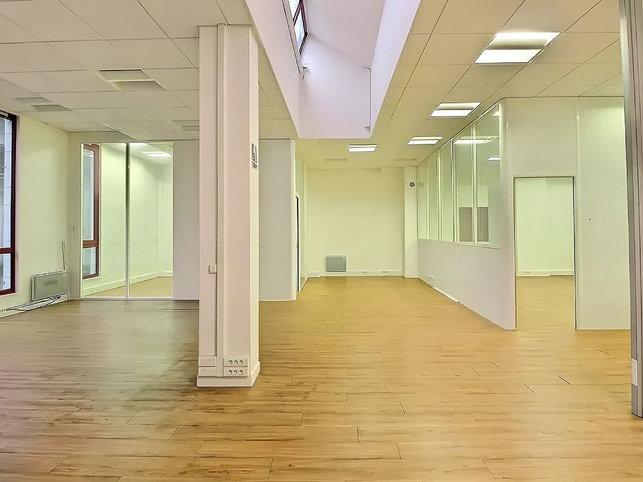Location bureaux 734 m² divisibles à partir de 211 m²
