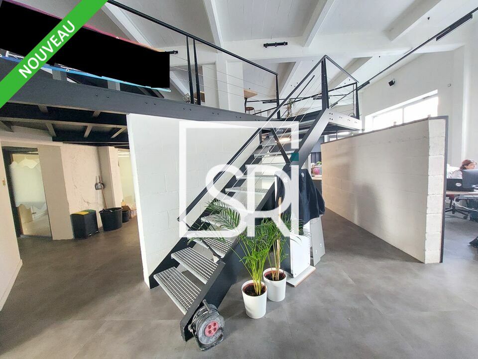VENTE BUREAUX / LOCAL COMMERCIAL 285 M² AVEC MEZZANINE - QUARTIER DES CARMES - 63000 CLERMONT-FERRAND