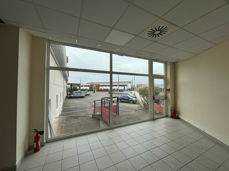 Location bureaux 274 m² non divisibles