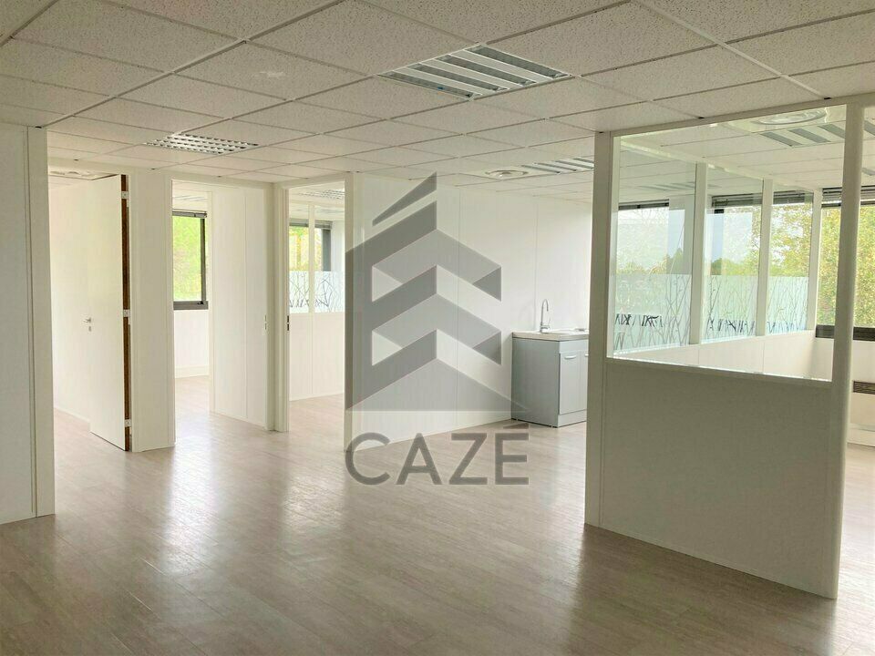 Location bureaux 101 m² non divisibles