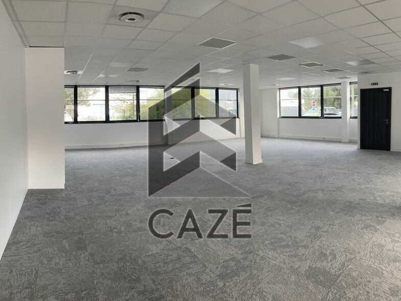 BUREAUX A LOUER AVEC PARKING 