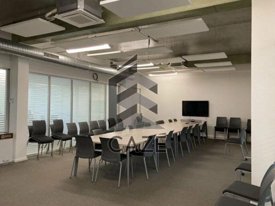 Location bureaux 3432 m² divisibles à partir de 492 m²