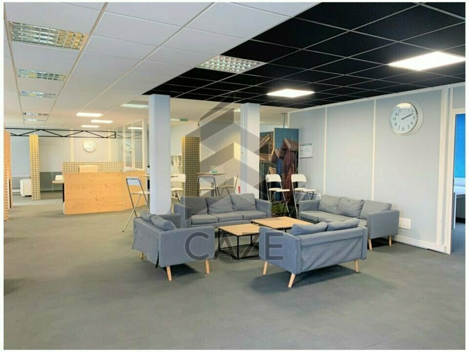 Location bureaux 250 m² non divisibles