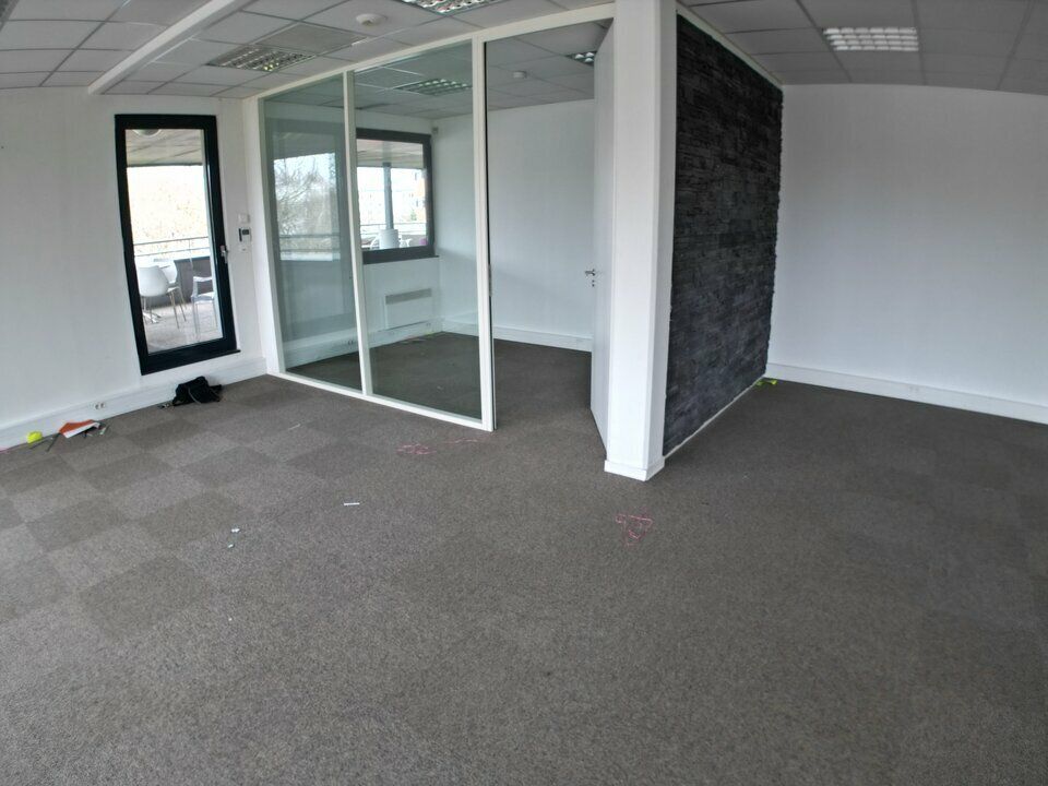 388 m² pour ce bureaux en location à Schiltigheim