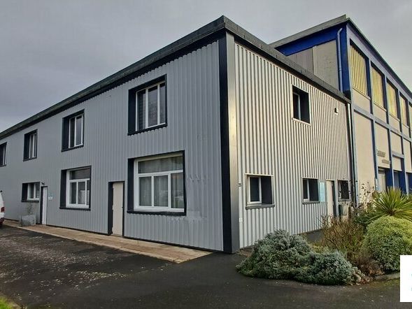 Location bureaux 450 m² non divisibles