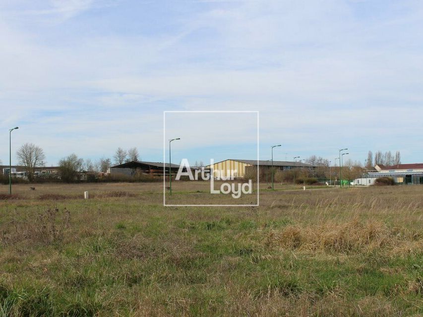 TERRAIN CONSTRUCTIBLE - RARE SUR SECTEUR