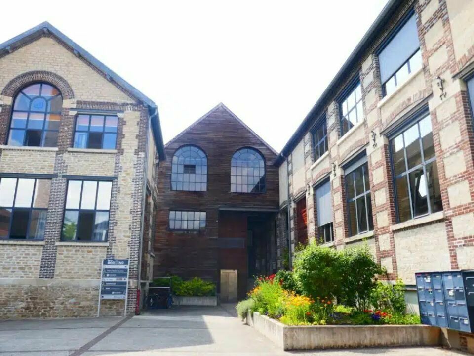 Location bureaux 280 m² non divisibles