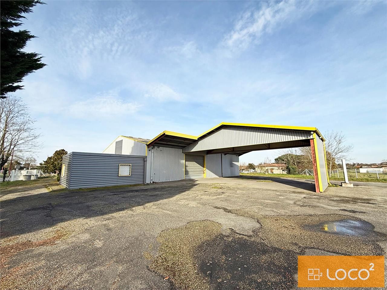 Vente local 560.00 m² à CANALS