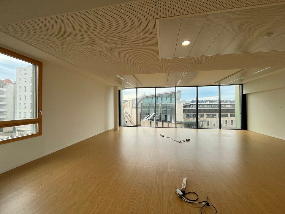 1698 m² pour ce bureaux en location à Lyon 7