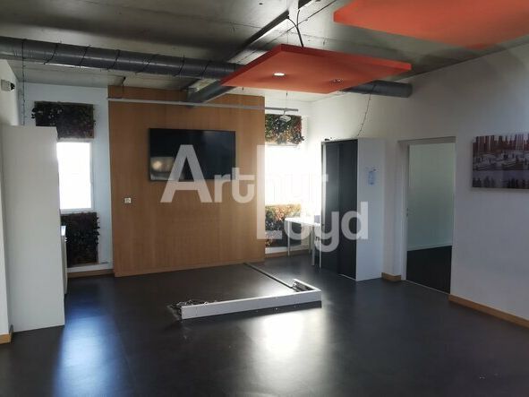 SAINT GREGOIRE - BUREAUX A LA VENTE - 278 M²