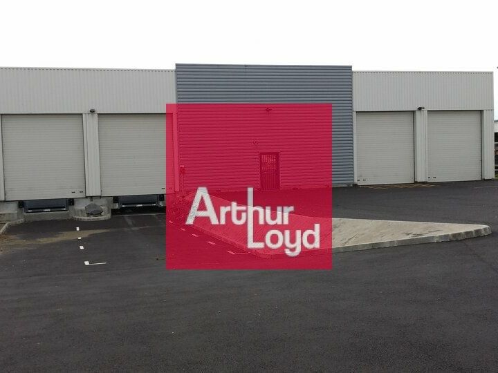 Location local d''activites 1950 m² non divisibles