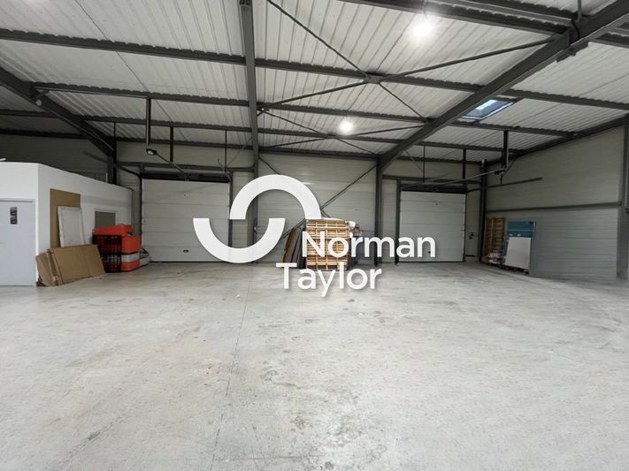 Location local d''activites 430 m² non divisibles