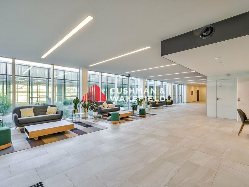 Location bureaux 1714.76 m² divisibles à partir de 422 m²