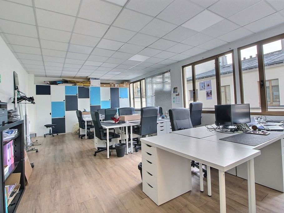 Location bureaux 85 m² non divisibles
