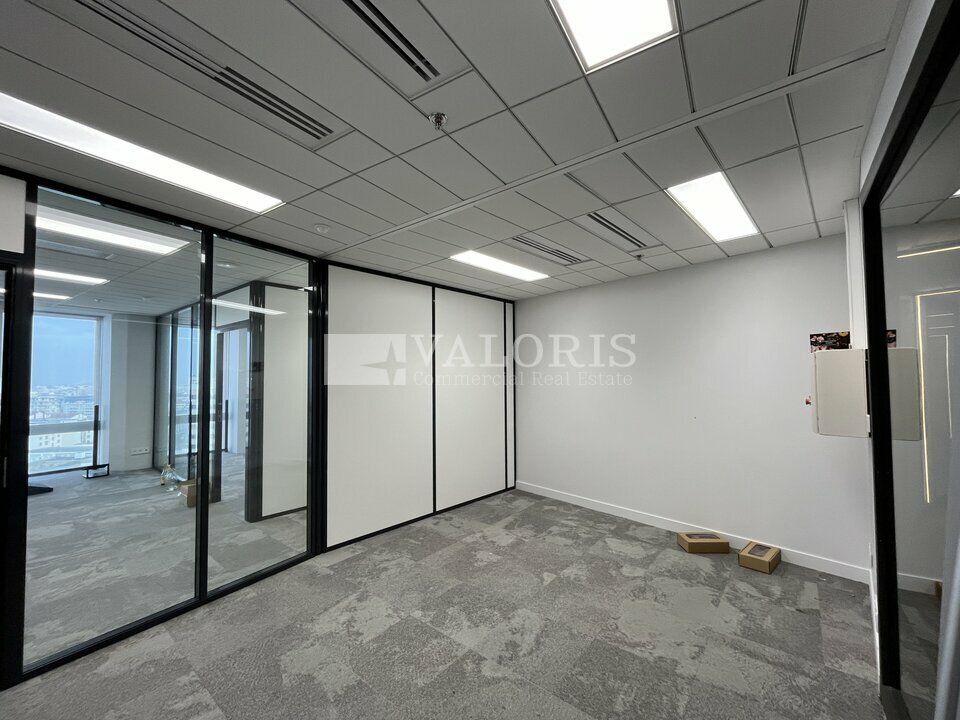 98 m² pour ce bureaux en location à Lyon 3