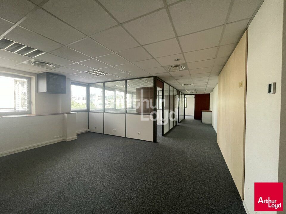 SAINT GREGOIRE - BUREAUX A LOUER - 103 M²