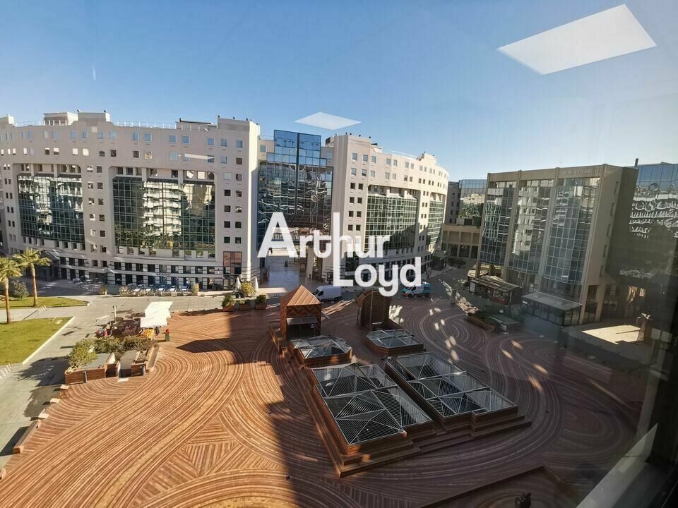 BUREAUX A LOUER POSSIBLE ERP SUR NICE OUEST A L'ARENAS AVEC 6 PLACES DE PARKINGS