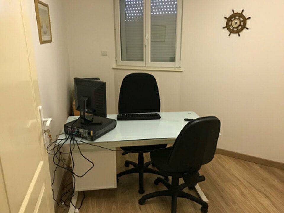 Bureaux de 9 à 15 m² à louer à Calais 