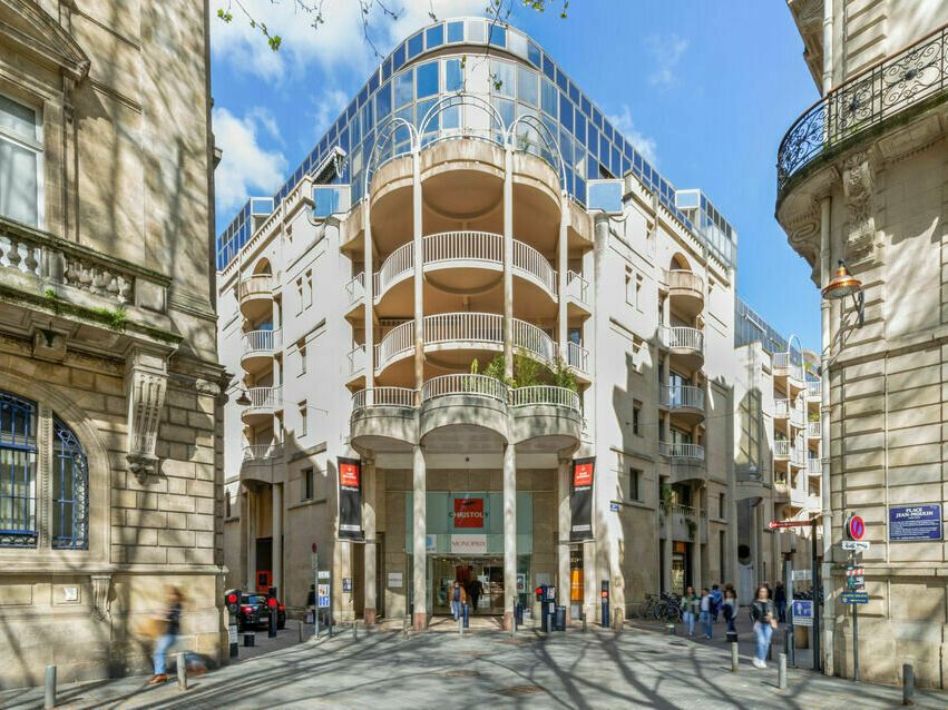 Location local commercial 420 m² non divisibles