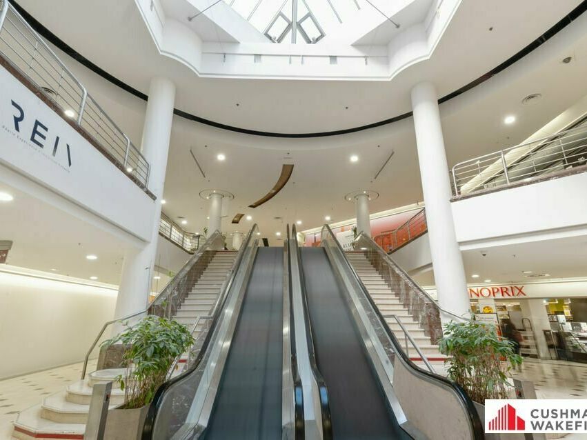 Location local commercial - 420 m²