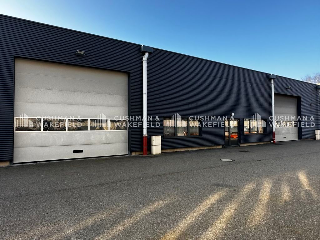 Vente activités 967 m² non divisibles
