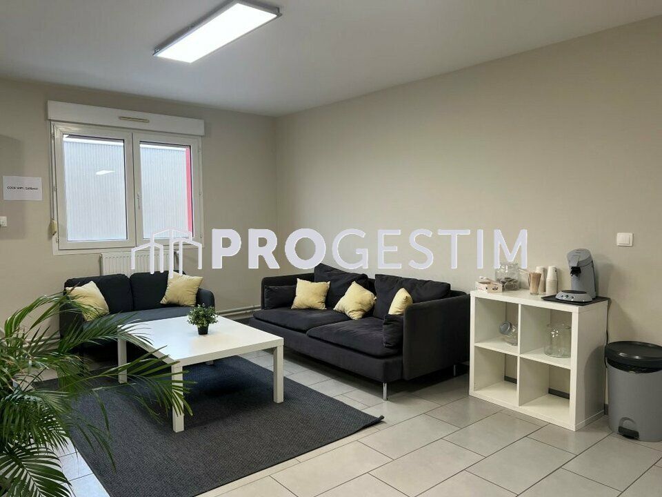 BUREAUX DE 133 m² - A LOUER - ZONE COMMERCIALE DE QUETIGNY