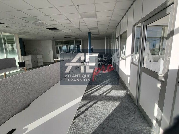 Location bureaux 159 m² non divisibles
