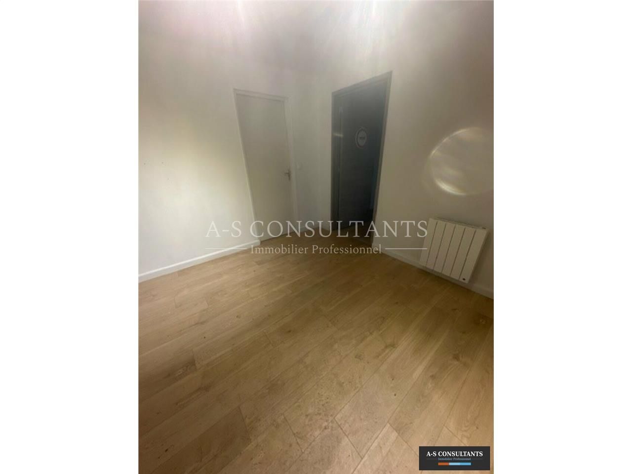 Location bureaux 90 m² non divisibles