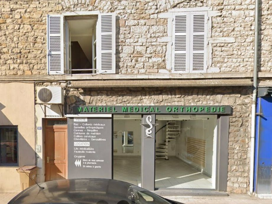 Location local commercial 52 m² non divisibles