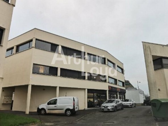 Location bureaux 57 m² non divisibles