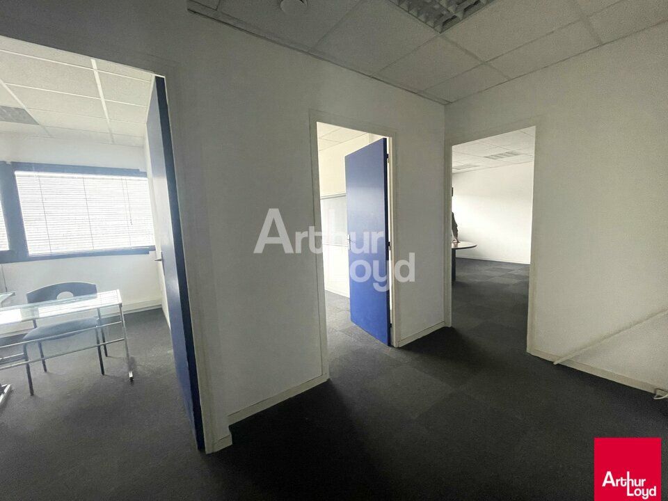 CESSON SEVIGNE - BUREAUX A LOUER - 57 M²