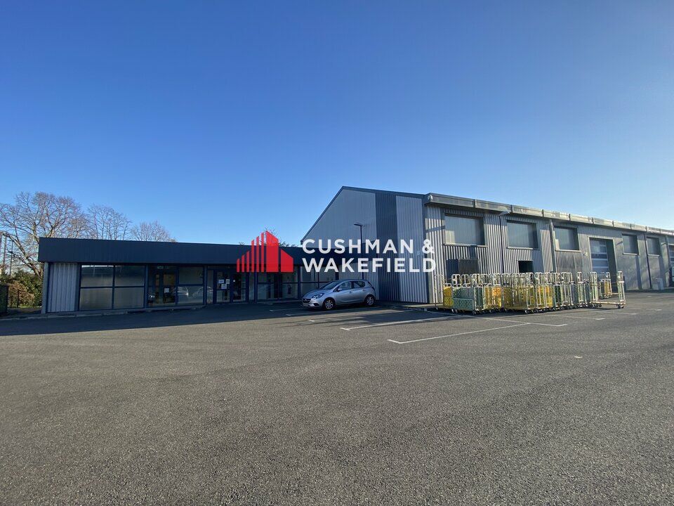 Location local d''activites 571 m² non divisibles