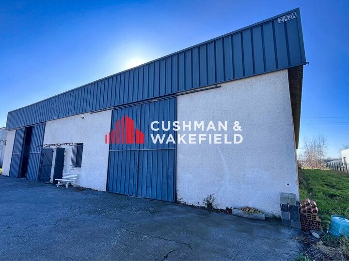 Location local d''activites 1200 m² non divisibles