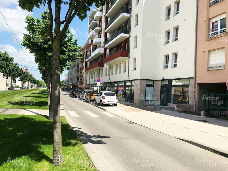 Vente local commercial 204 m² non divisibles