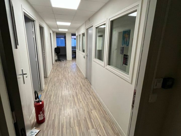 VENTE BATIMENT 2200 m² centre ville 48 stationnements