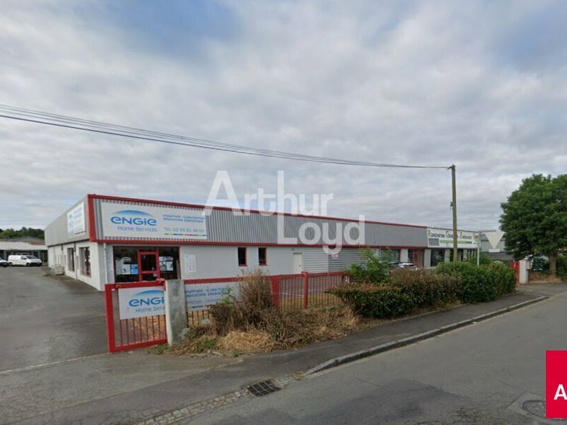 Location local d''activites 1400 m² divisibles à partir de 600 m²