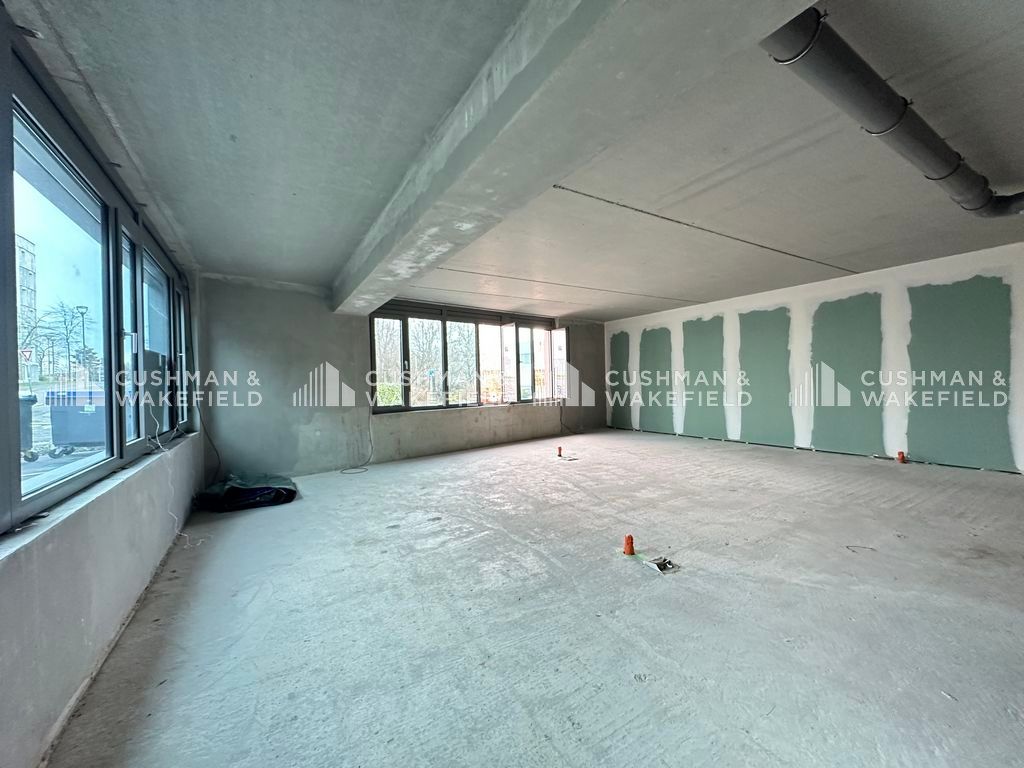 Vente locaux commerciaux 117 m² non divisibles