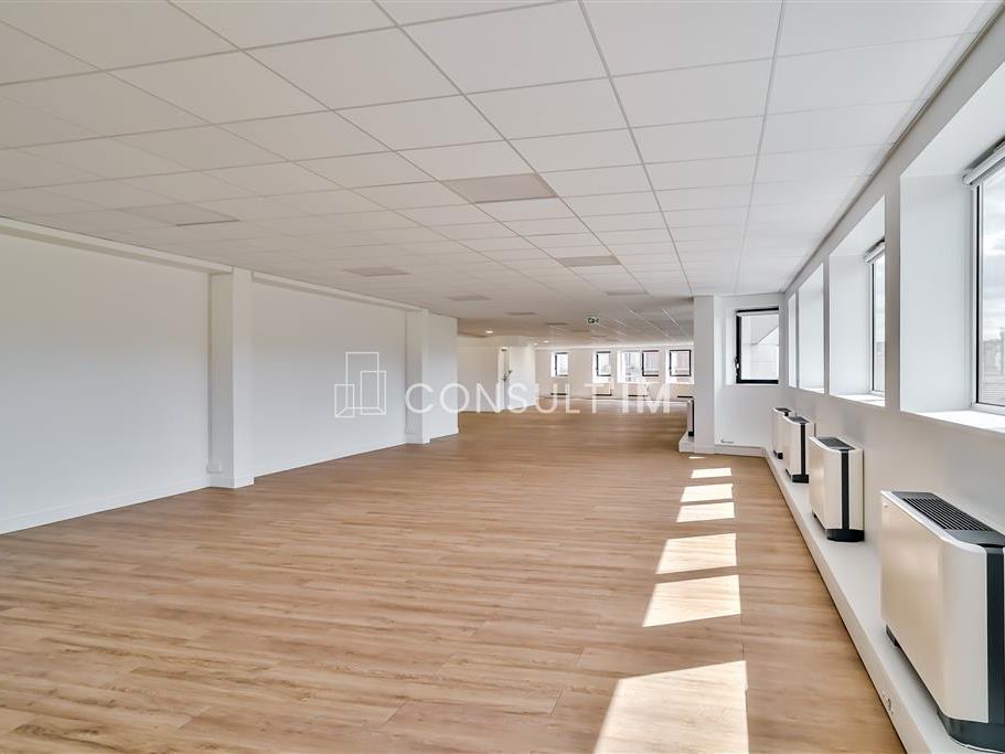 Location bureaux 2203 m² divisibles à partir de 210 m²