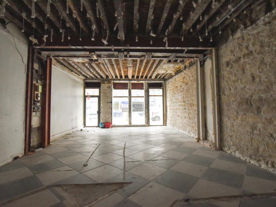Location local commercial 60 m² non divisibles