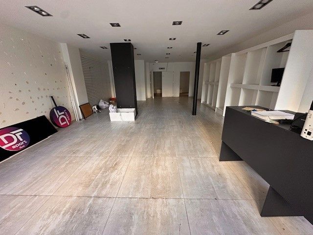 Location local commercial 91 m² non divisibles