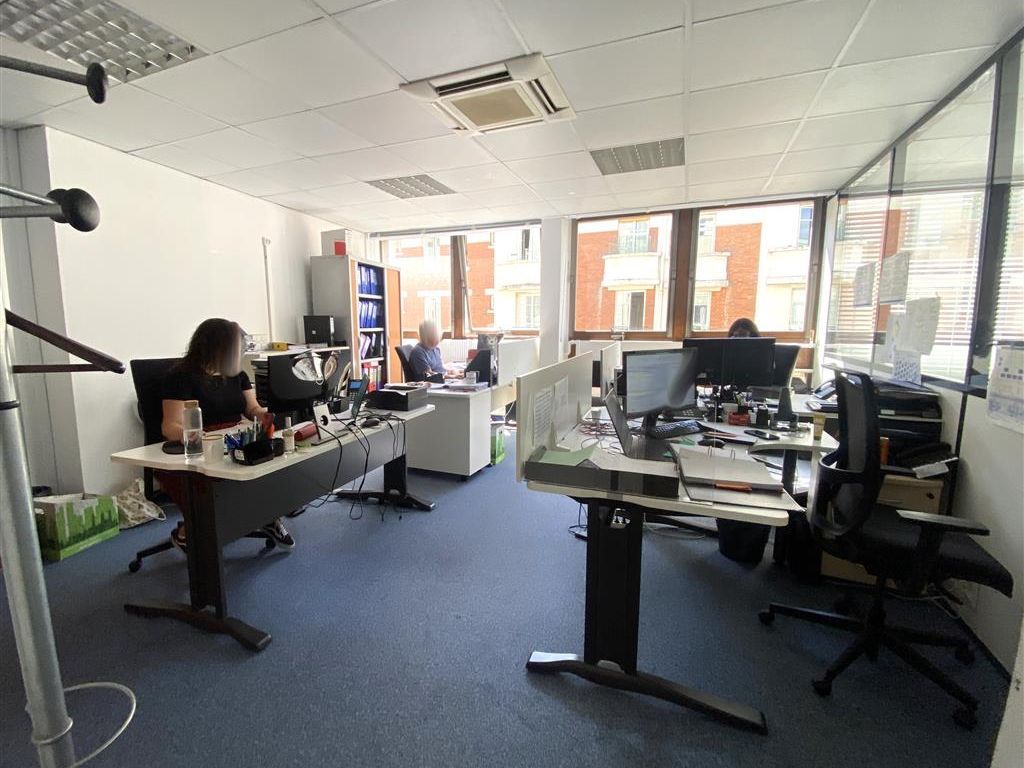 Location bureaux 360 m² non divisibles