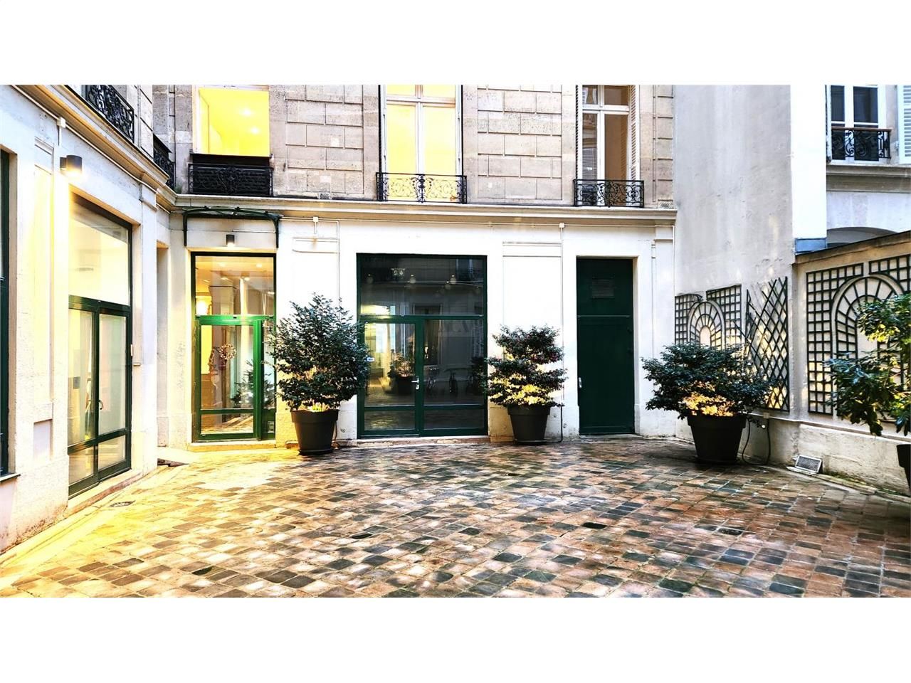 Location Bureaux 252 m² non divisibles