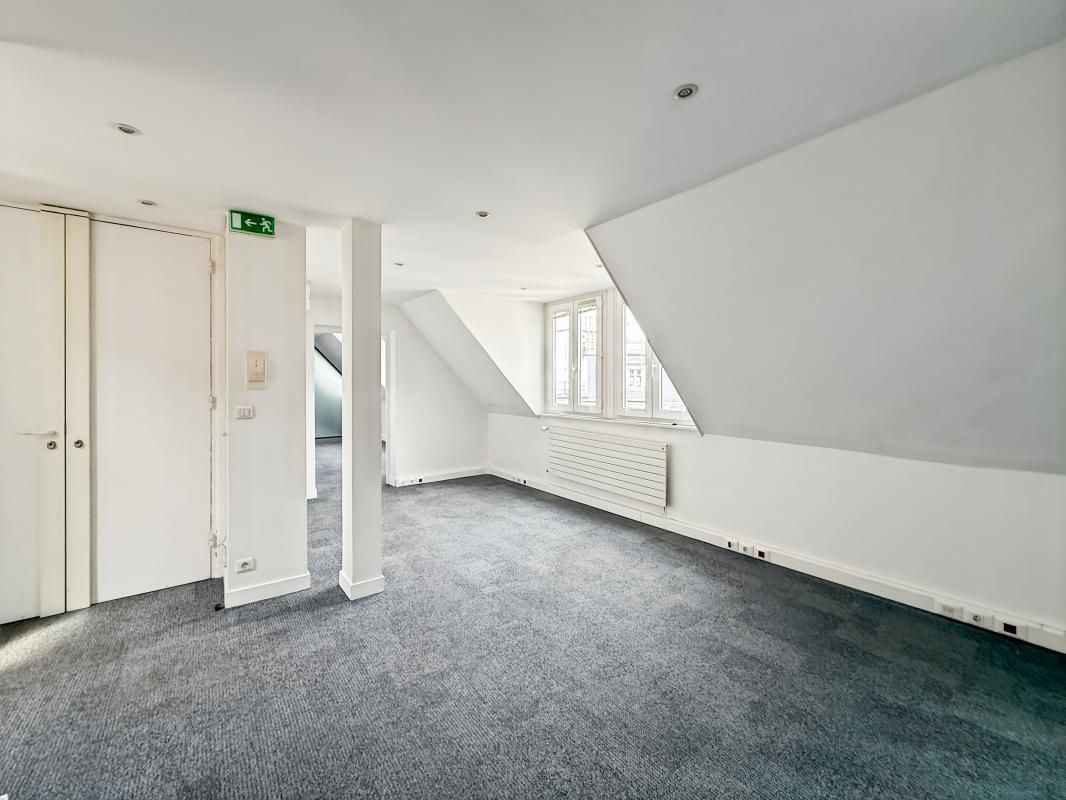 Location Bureaux 85 m² non divisibles