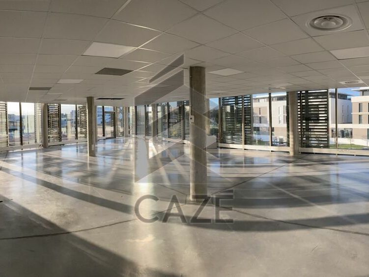 Location bureaux 1203 m² divisibles à partir de 164 m²