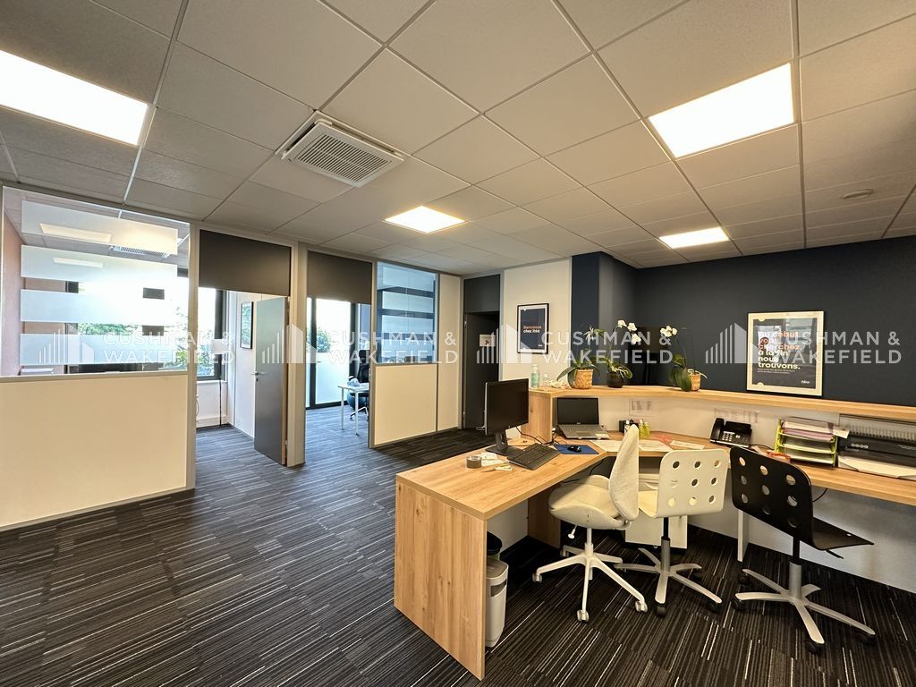Location bureaux 113 m² non divisibles