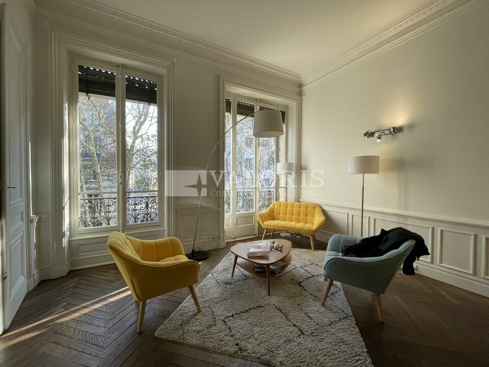 Location bureaux 340 m² non divisibles