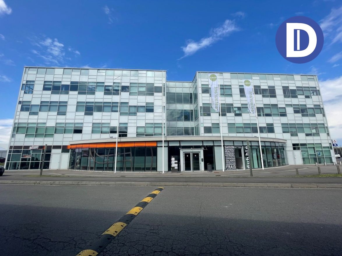 Location commerces 434.00 m² non divisibles