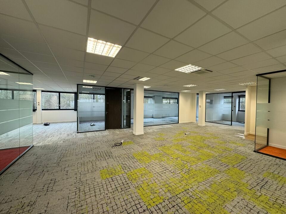 PARC VALMY - BUREAUX A LOUER EN ETAGE