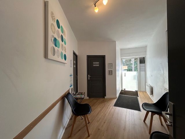 Vente local commercial 72.84 m² à Bordeaux