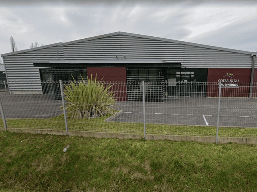 Location entrepôts 213 m² non divisibles